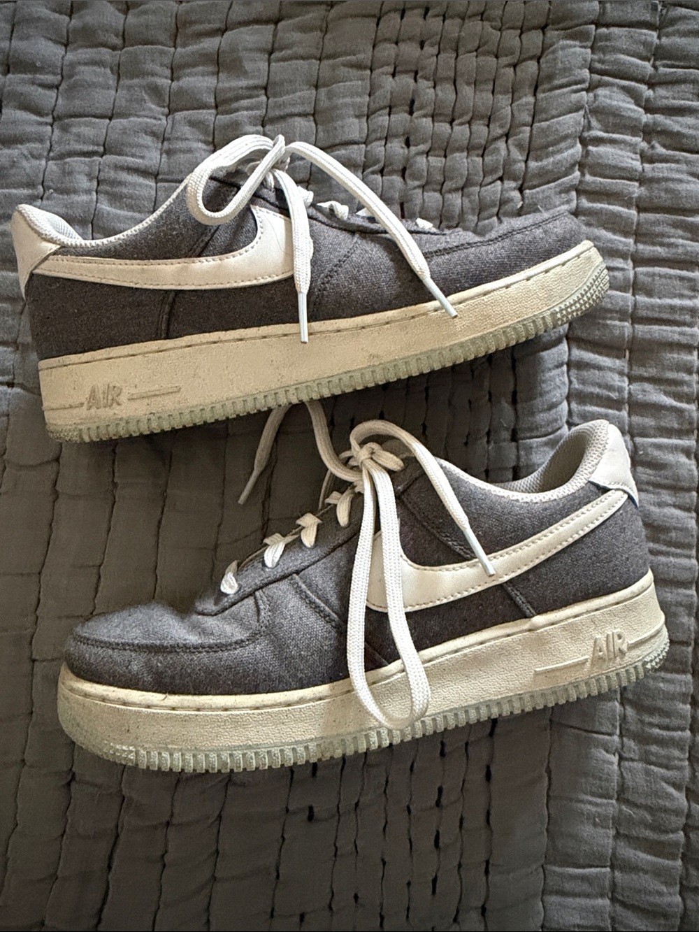 Nike AF 1 Recycled canvas Kids Gray and White Sneakers